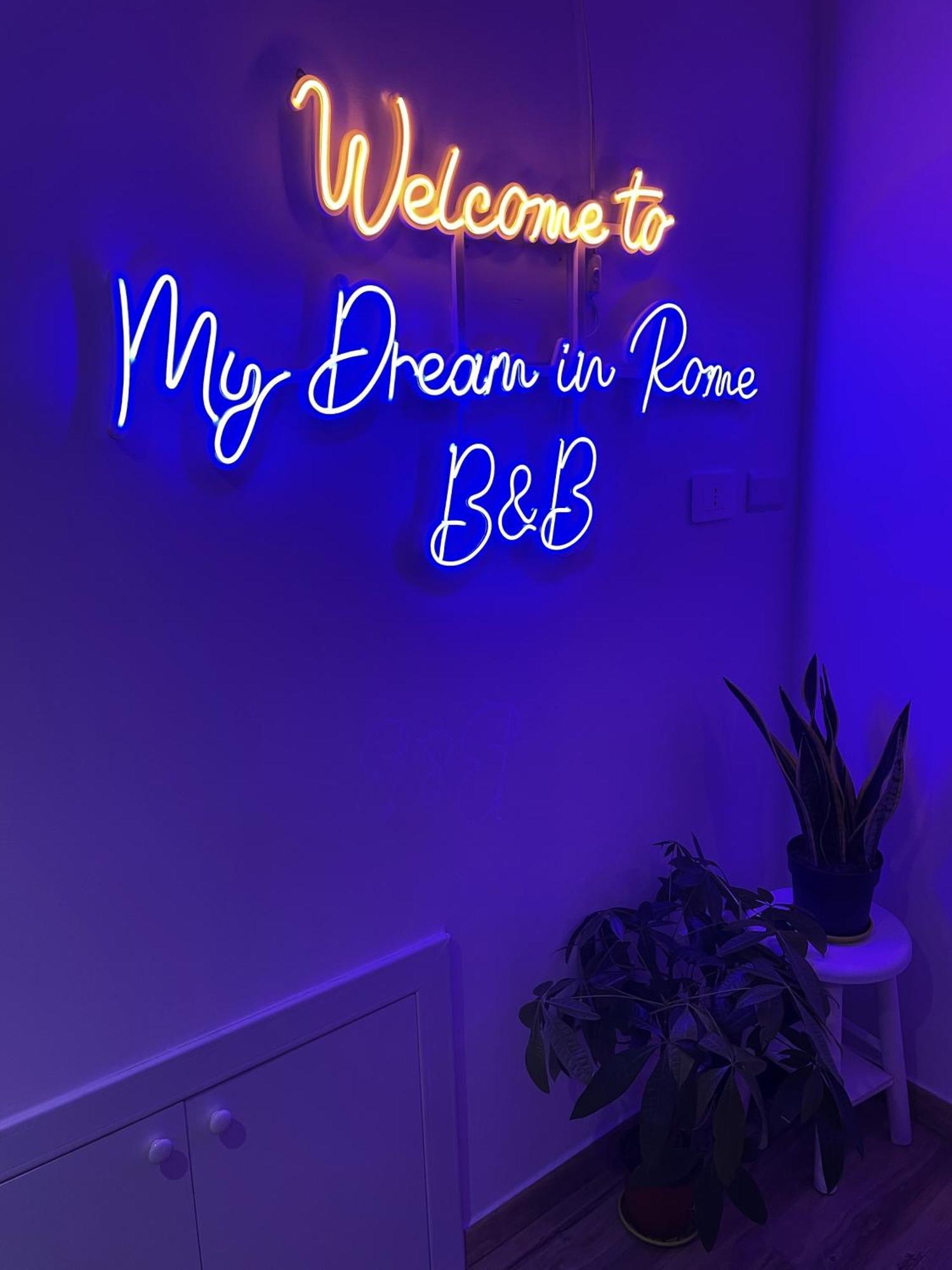 My Dream In Couette-café